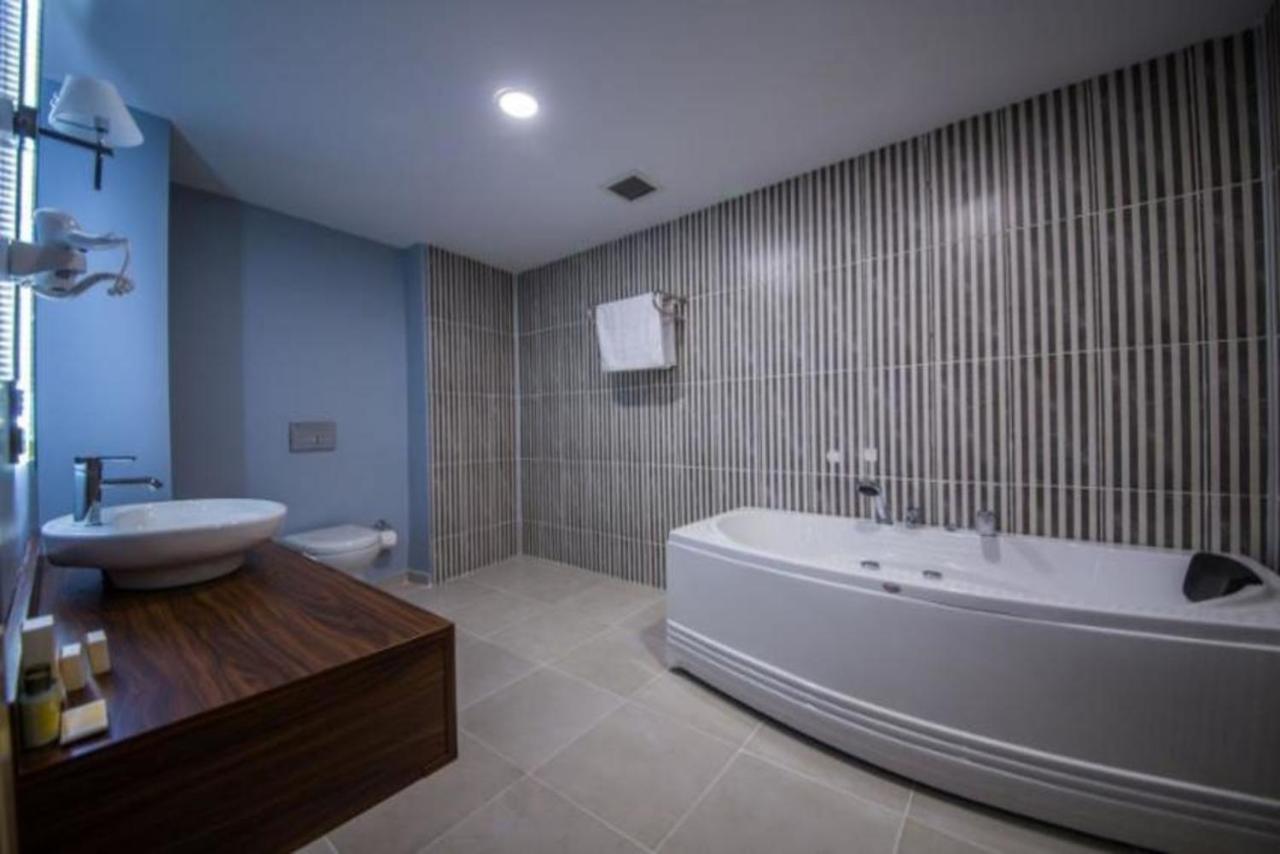 Bendis Hotel Halic Екстер'єр фото